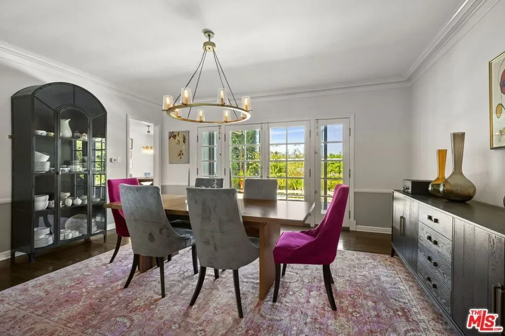 850 Birchwood Drive, Los Angeles, California, United States. - Photo 36