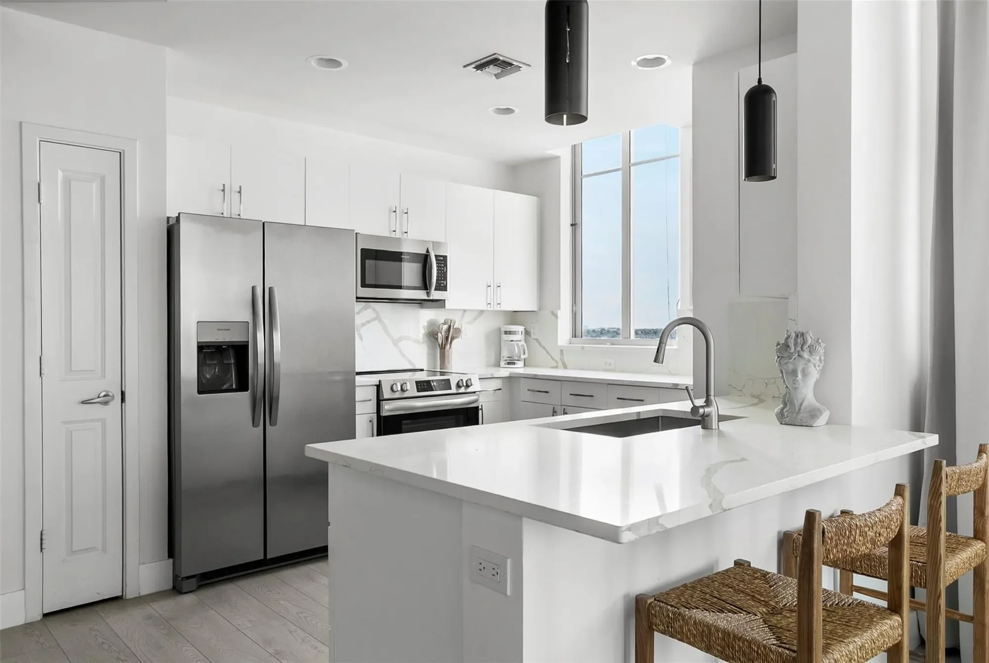 300 S Australian Ave, West Palm Beach, Florida, United States. - Photo 7