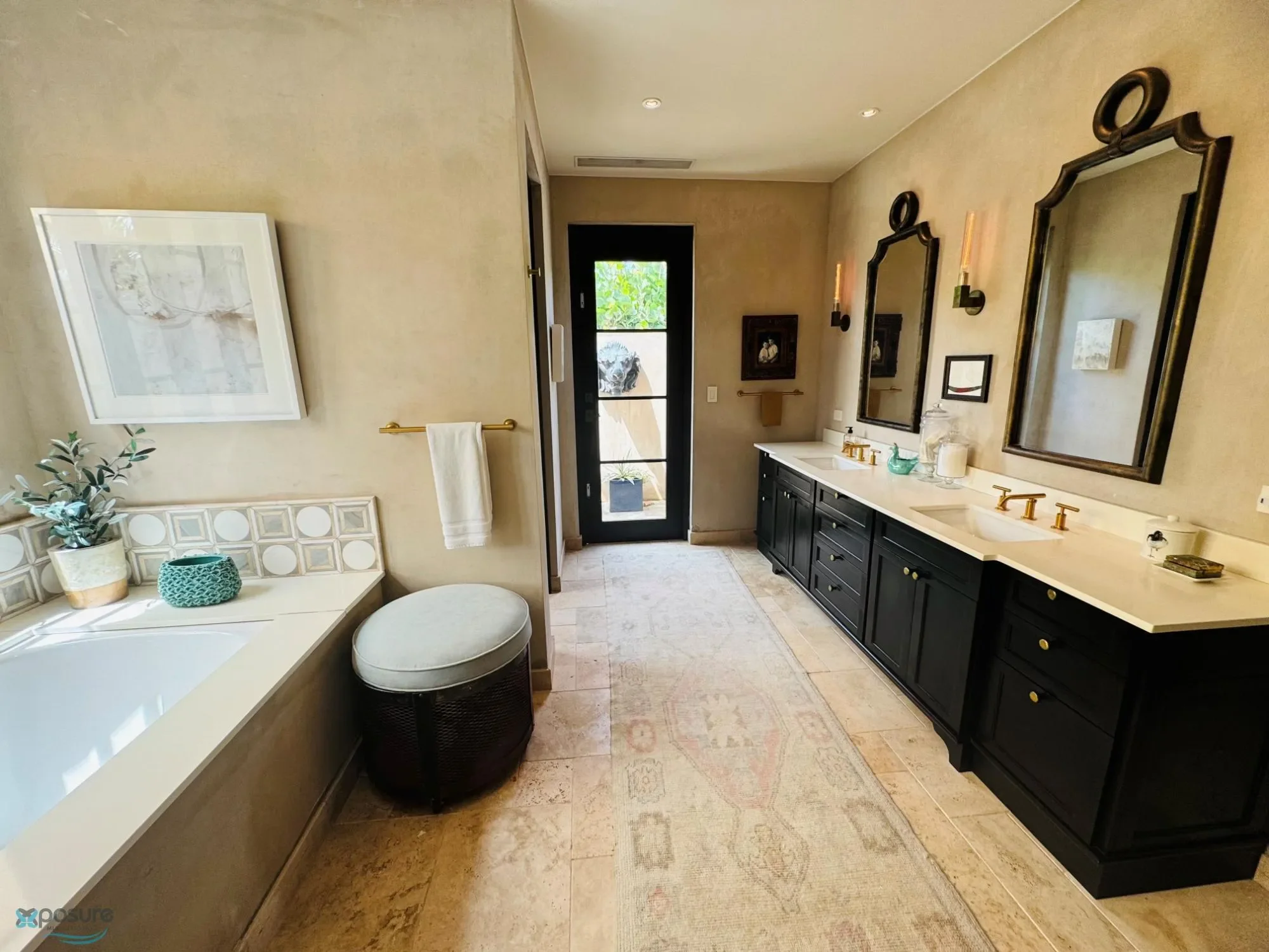 Gallery photo 3