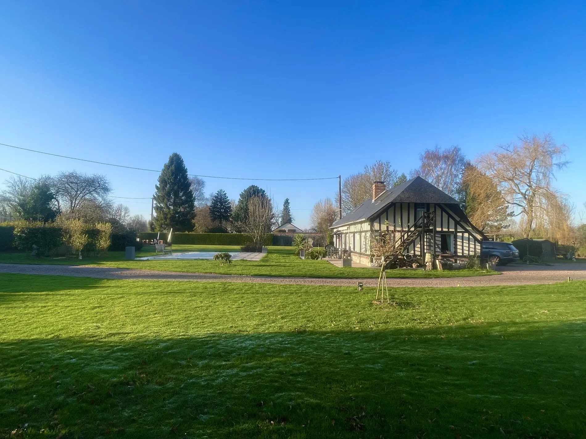 Exterior photo 9