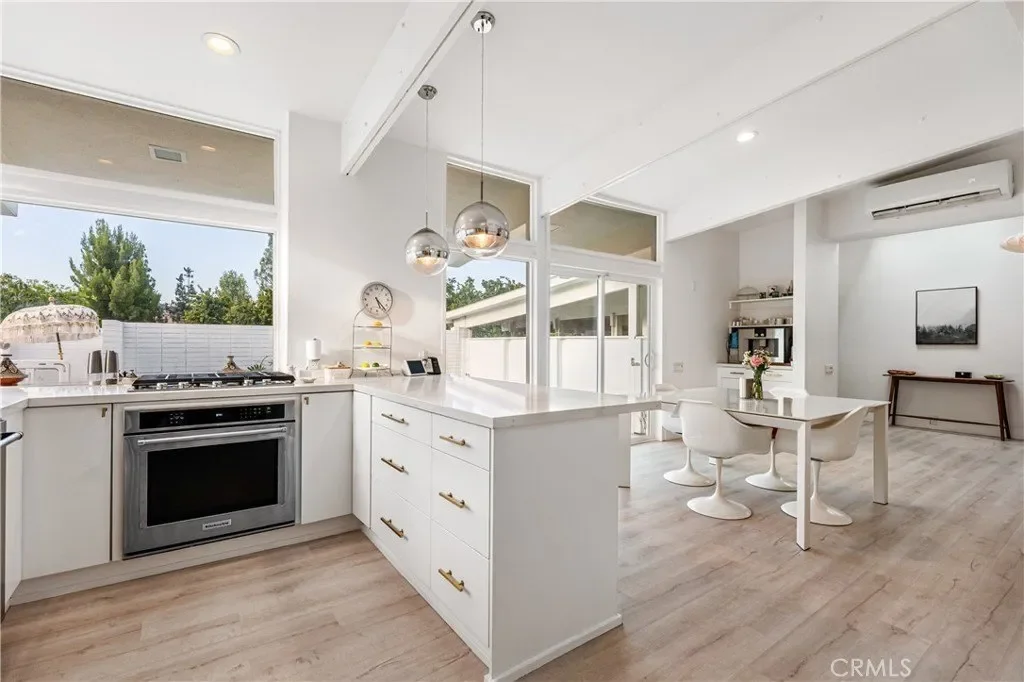 17042 Lisette, Granada Hills, CA, 91344, USA, Los Angeles, California, United States. - Photo 17
