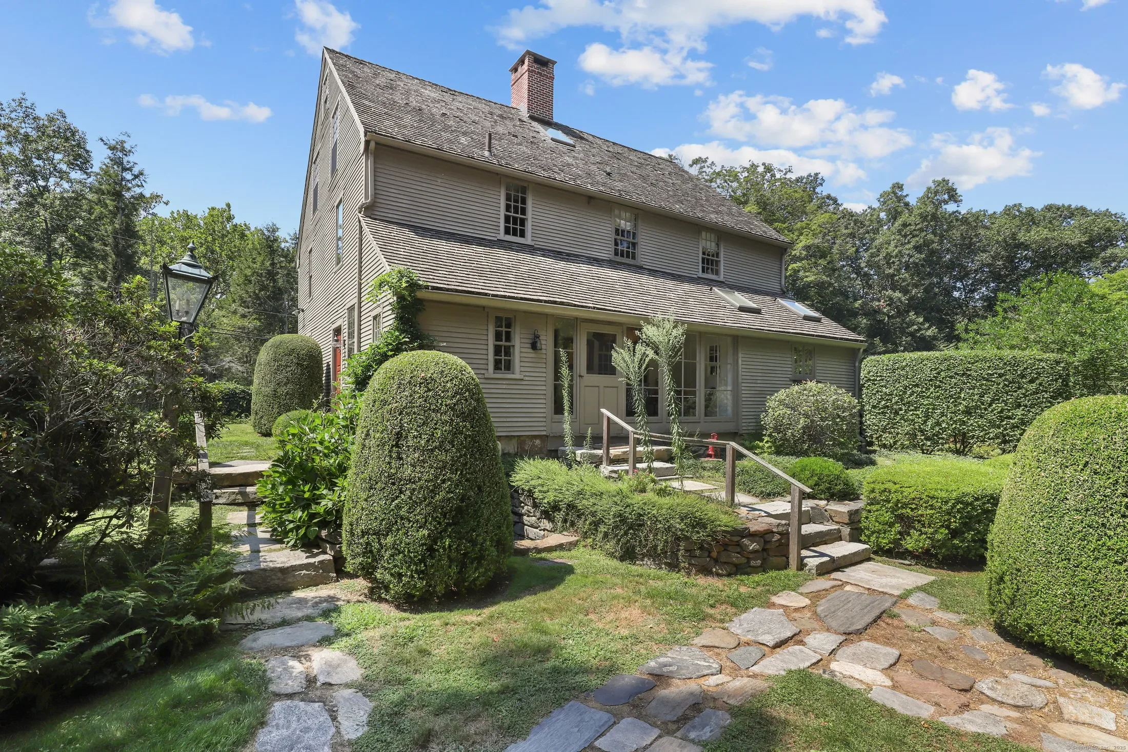 211 Walnut Tree Hill Road, Newtown, Connecticut, United States. - Photo 11