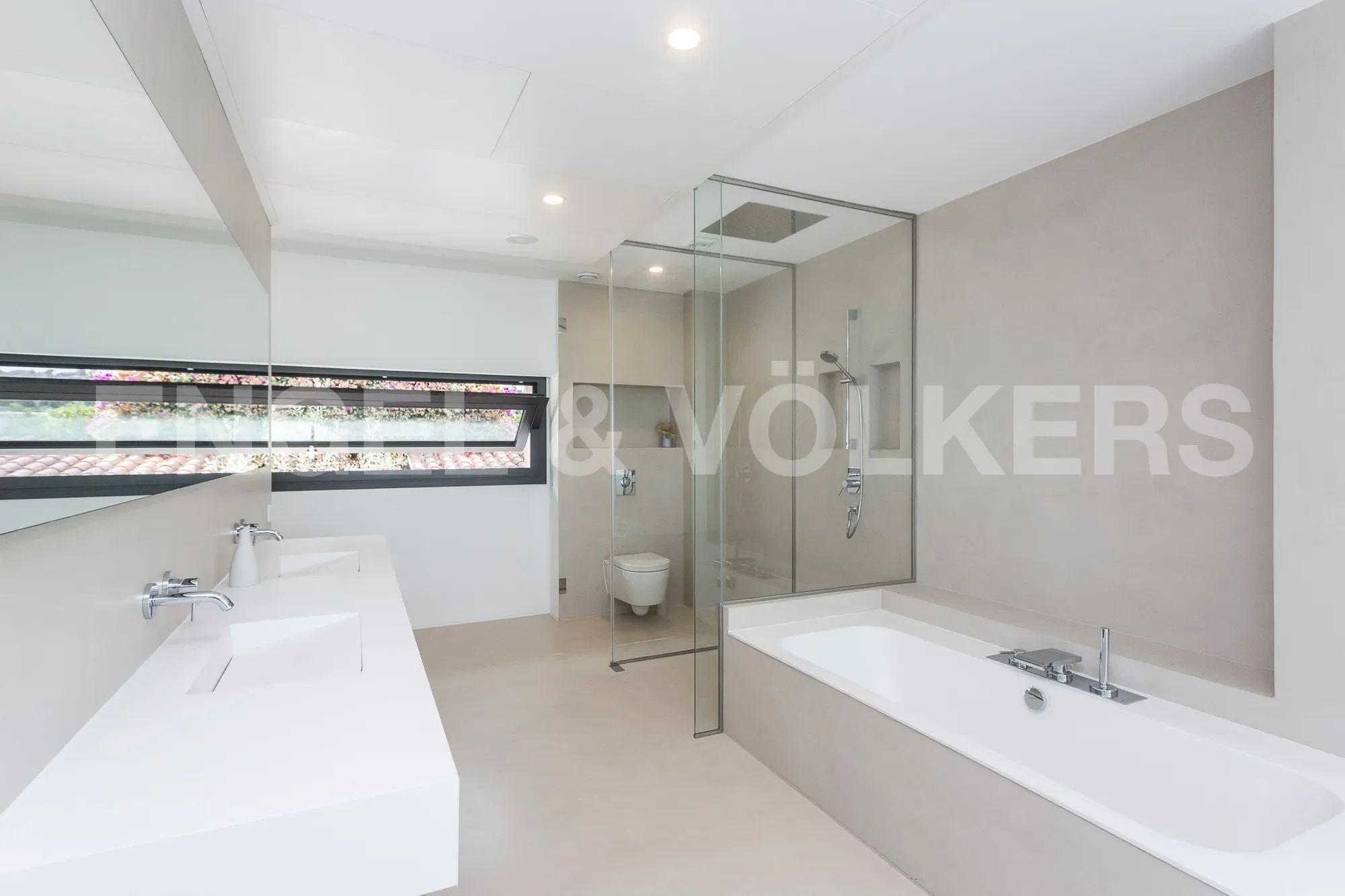 Gallery photo 10