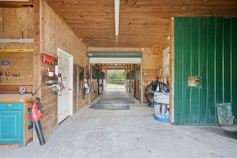2131 Highway 130 W, Shelbyville, Tennessee, United States. - Photo 44