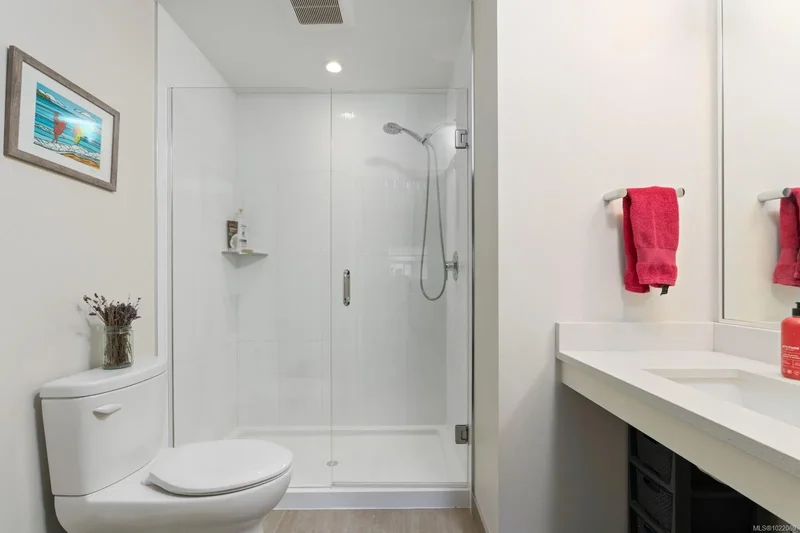 9889 Seventh St 7, Sidney, British Columbia, Canada. - Photo 5