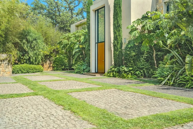 Mougins, Provence-Alpes-Côte d'Azur, France. - Photo 17