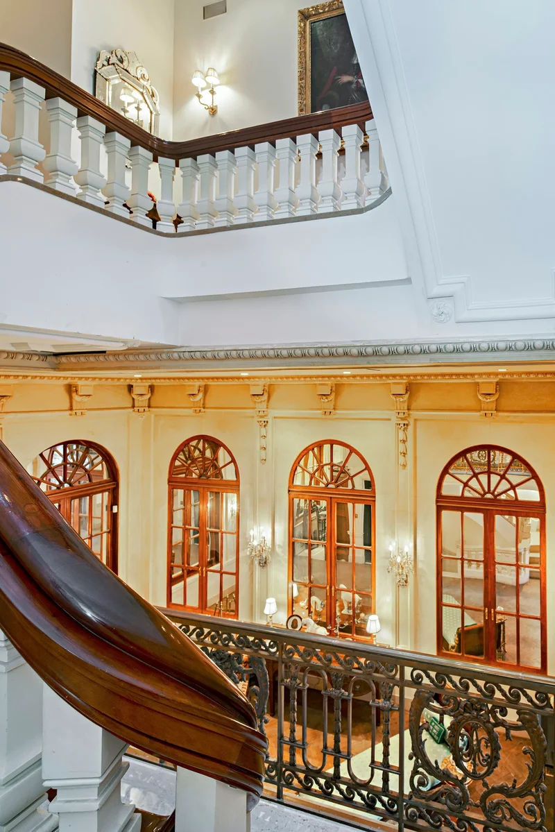 East 63rd Street, New York, New York, United States. - Photo 18