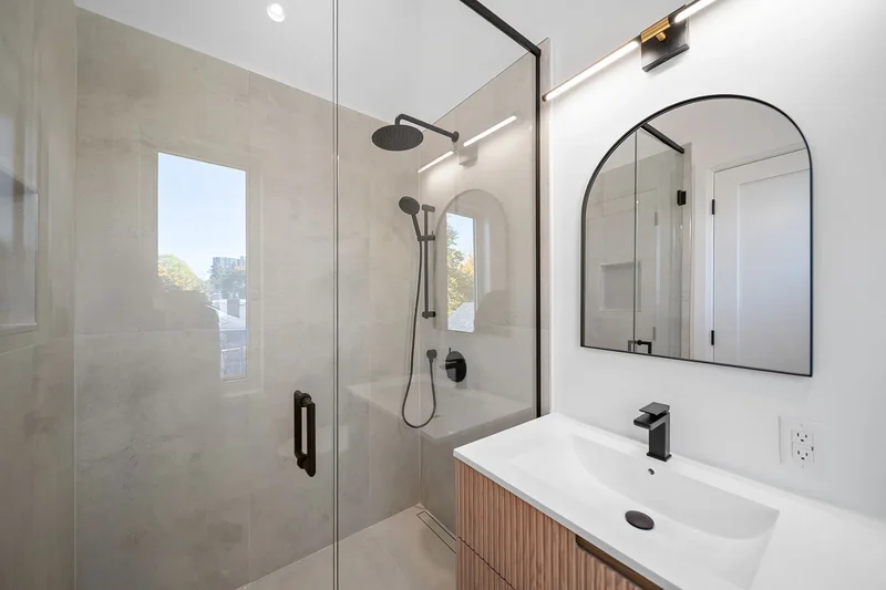 118 Warwood Rd, Toronto, ON M9B 5B7, Toronto, Ontario, Canada. - Photo 47