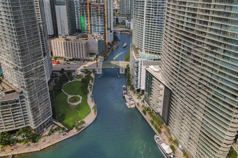 200 Biscayne Boulevard Way 505, Miami, Florida, United States. - Photo 14