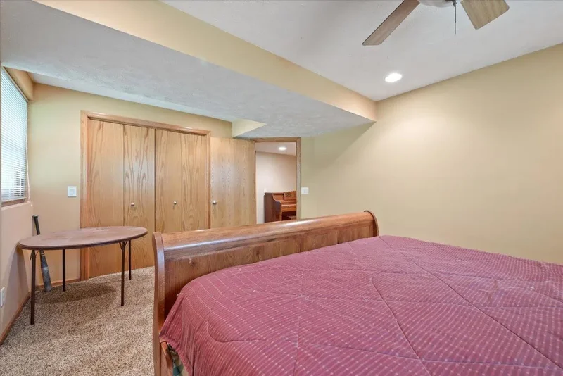 21586 Goode Avenue, GLENWOOD, IA 51534, Glenwood, Iowa, United States. - Photo 34