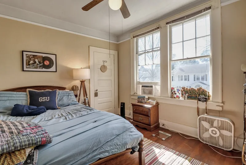 210 E 48th Street, Savannah, Georgia, United States. - Photo 12