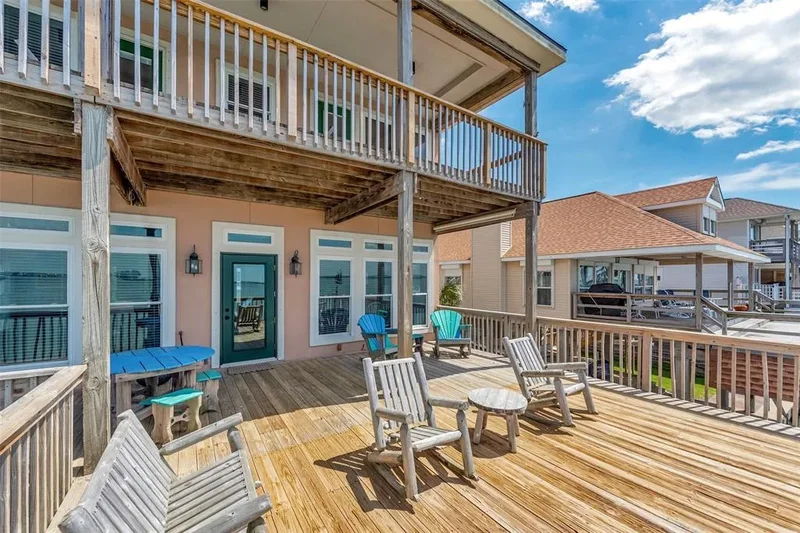 247 Isles End Road, Galveston, Texas, United States. - Photo 27