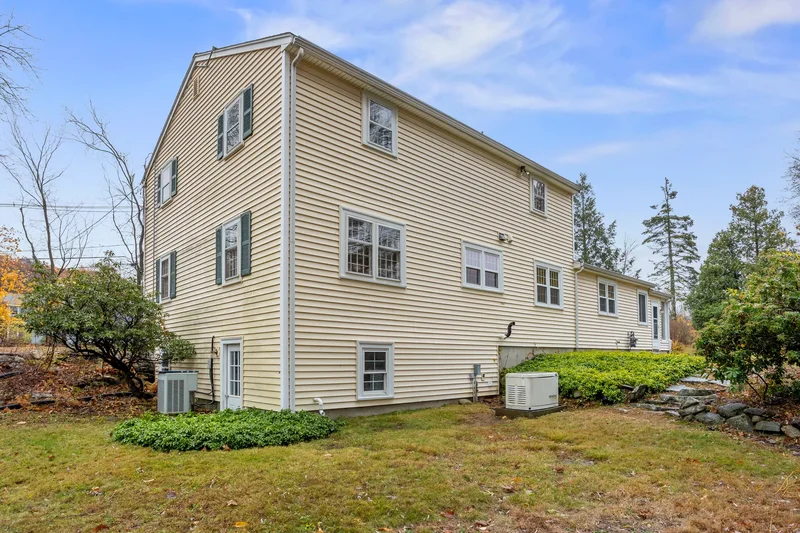 21 Flagg Road , Westford, MA 01886, Westford, Massachusetts, United States. - Photo 6