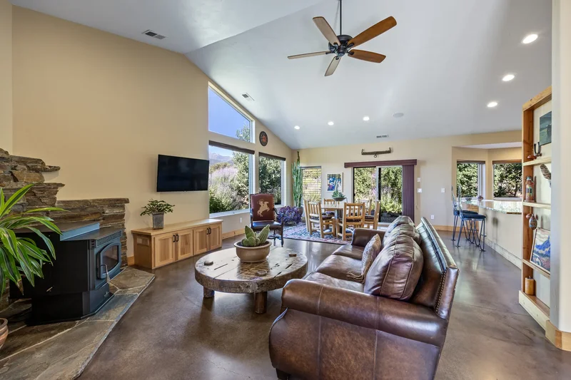 5745 Carl Dr, Reno, NV 89511, Reno, Nevada, United States. - Photo 4