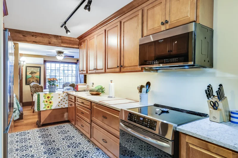 6 Winslow Street , Provincetown, MA 02657, Provincetown, Massachusetts, United States. - Photo 32