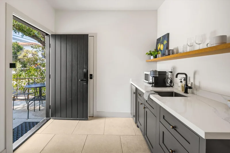 6 E Valerio Street, SANTA BARBARA, CA 93101, Santa Barbara, California, United States. - Photo 3