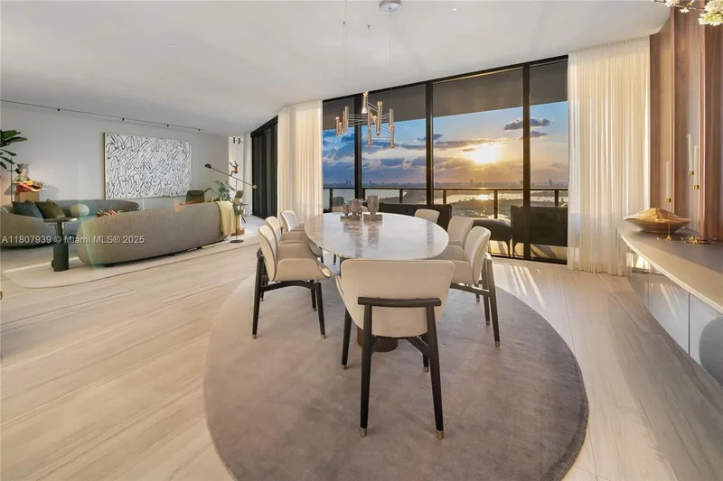 1000 Biscayne Blvd 3201, Miami, Florida, United States. - Photo 38