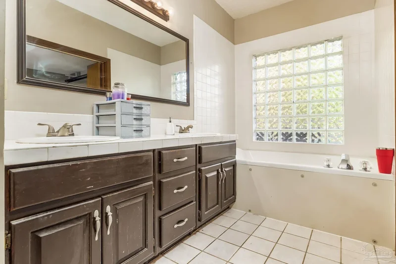 4616 B Lowery Rd, Milton, FL 32583, Milton, Florida, United States. - Photo 3