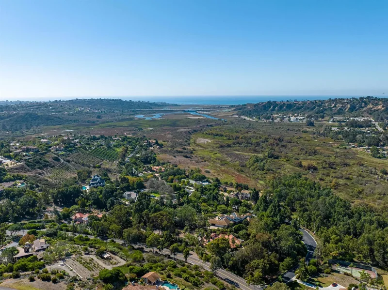4397 Camino Privado, Rancho Santa Fe, CA 92067, Rancho Santa Fe, California, United States. - Photo 37