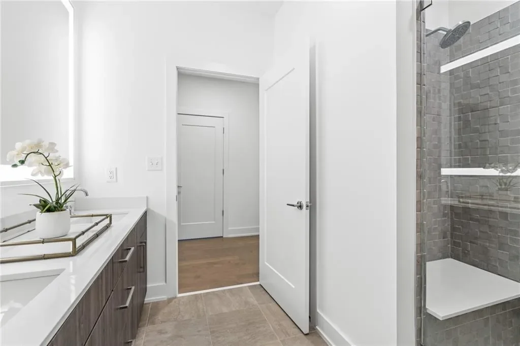 775 Juniper Street NE 309, Atlanta, Georgia, United States. - Photo 26