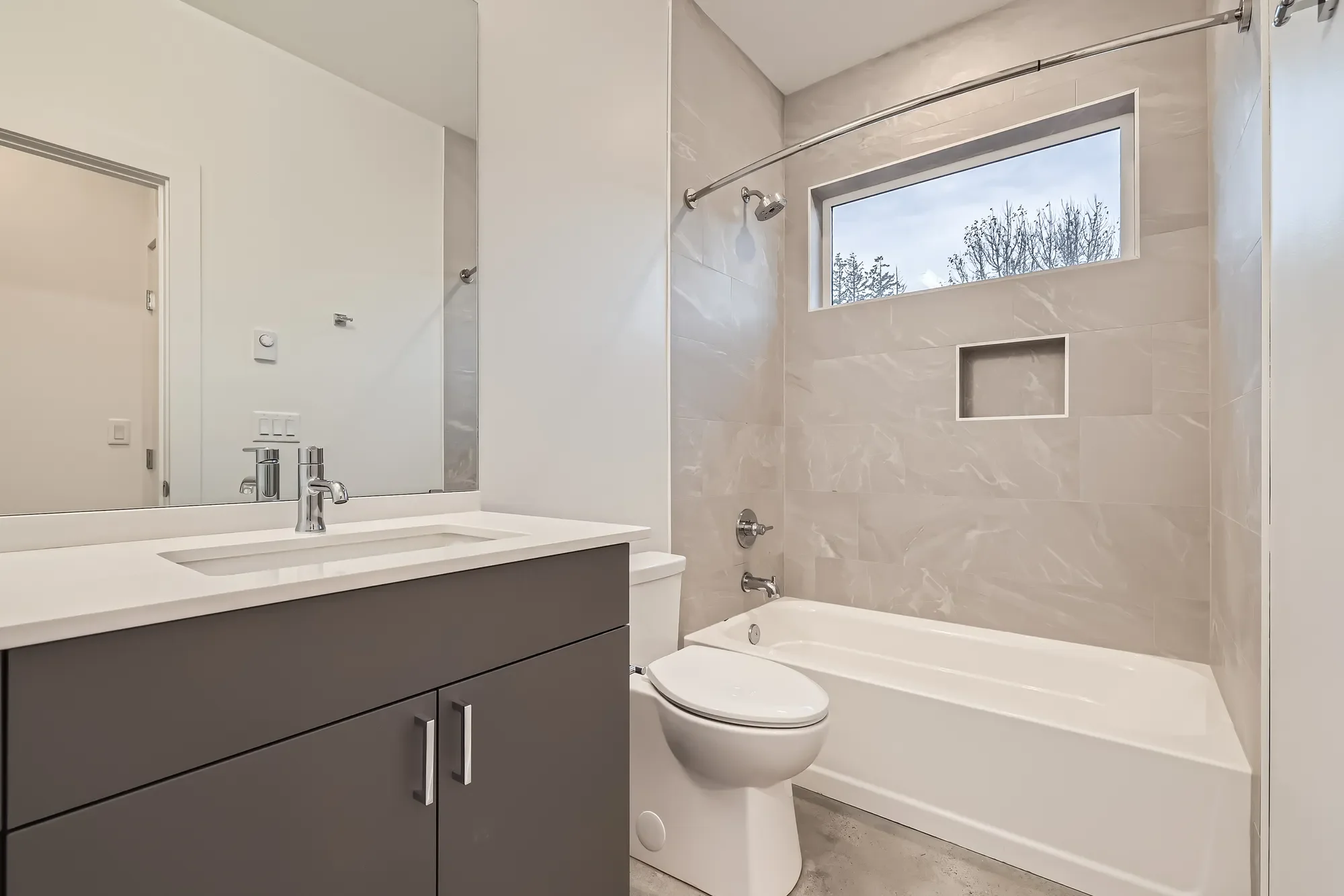 1327 N 185th St Unit #C , Shoreline, WA 98133, Seattle, Washington, United States. - Photo 18