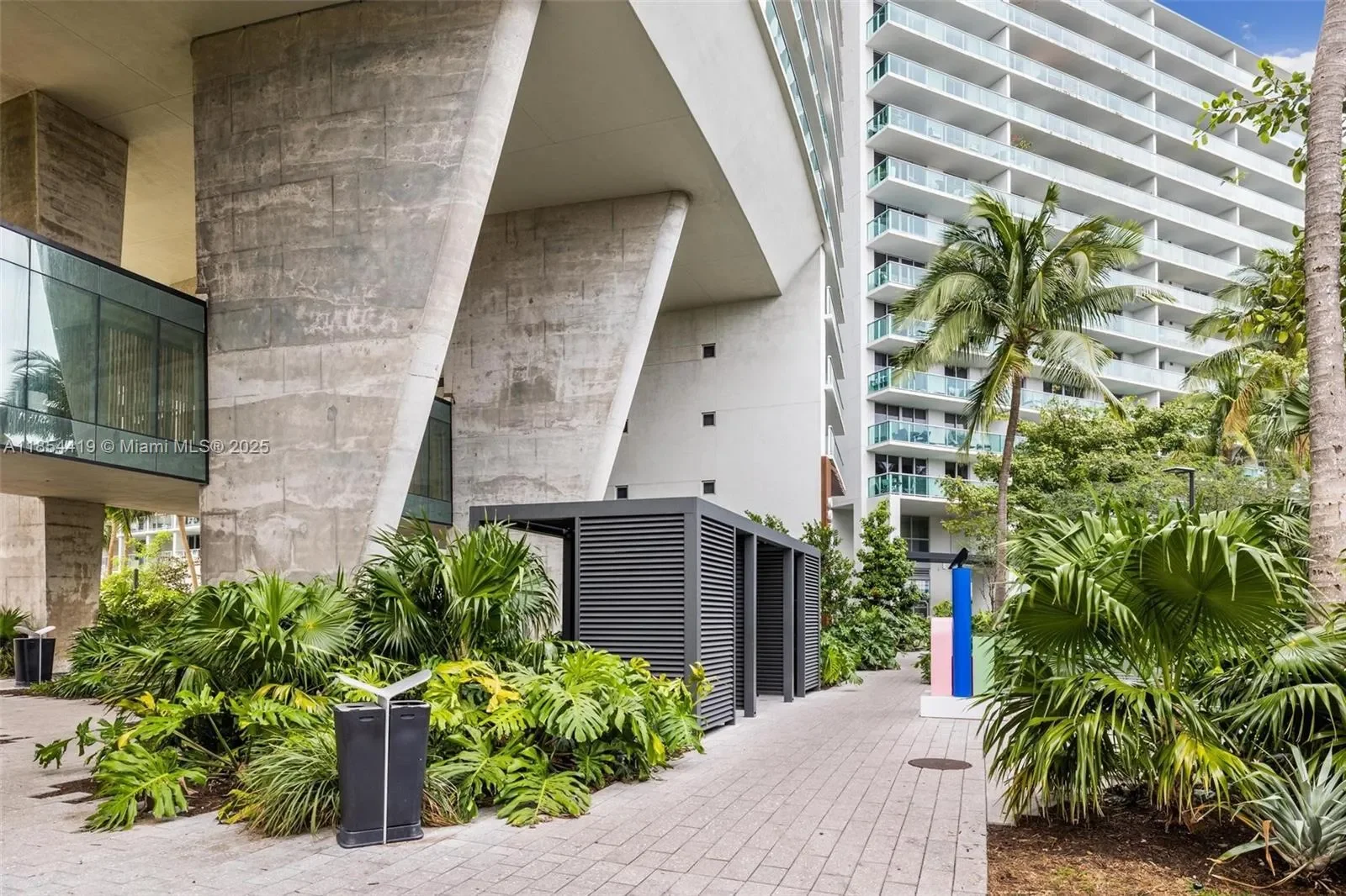 1500 Bay Rd, Miami Beach, Florida, United States. - Photo 17