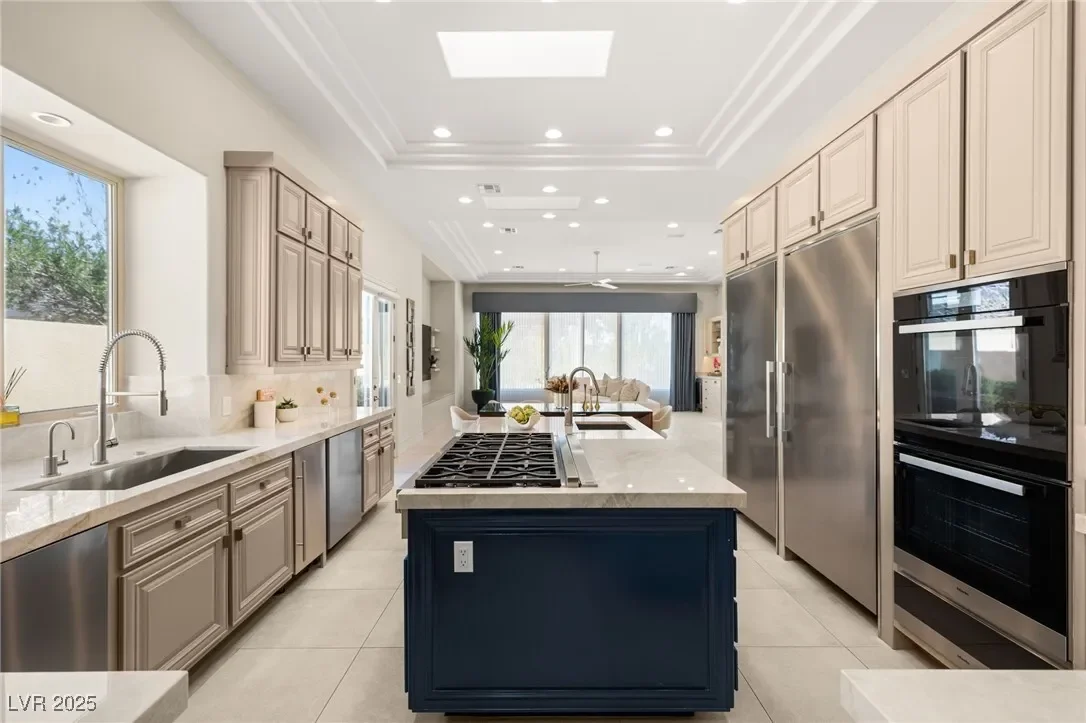 3040 American River Lane, Las Vegas, Nevada, United States. - Photo 13