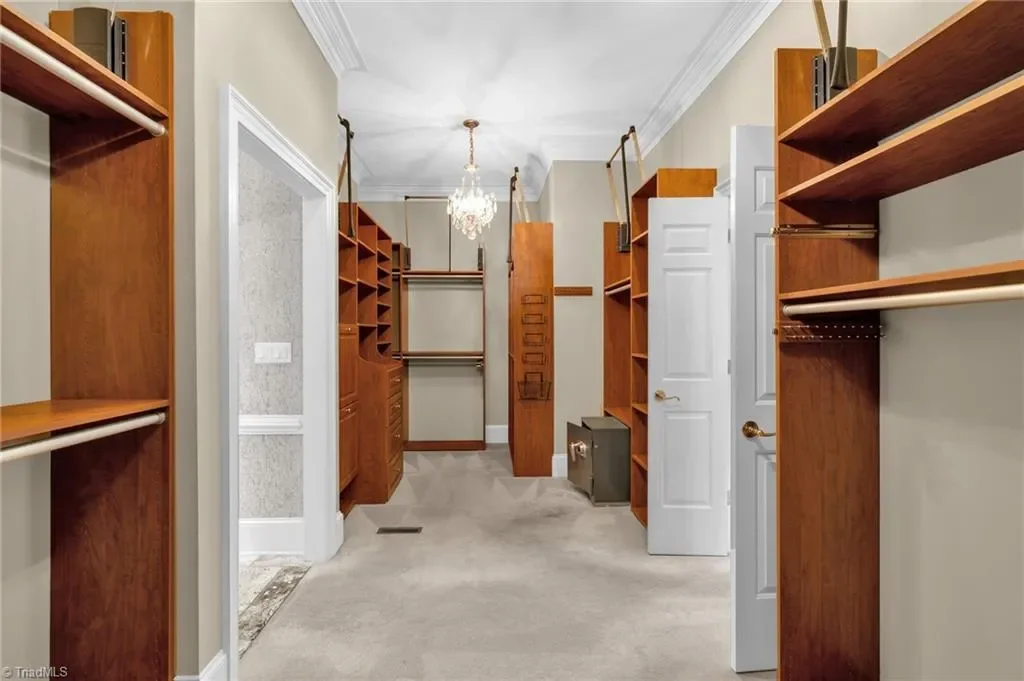 Gallery photo 10