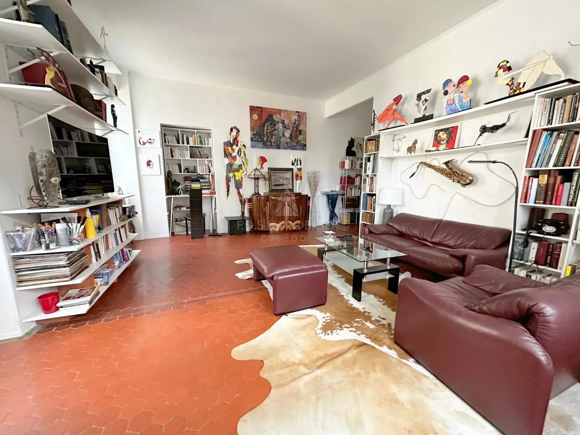 Gallery photo 2
