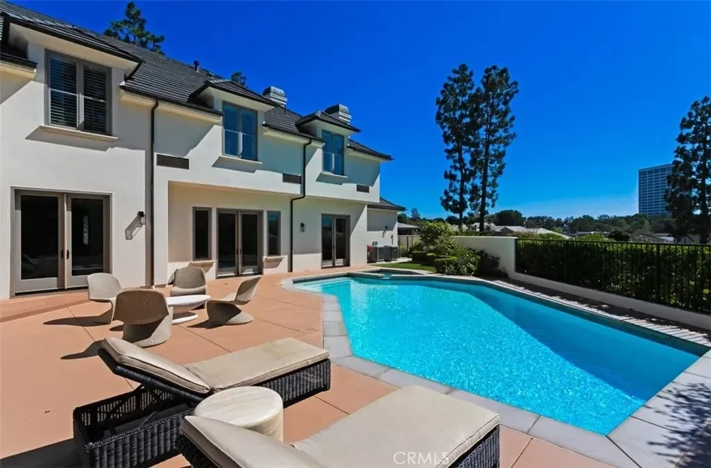 15 Cypress Point Lane, Newport Beach, California, United States. - Photo 32