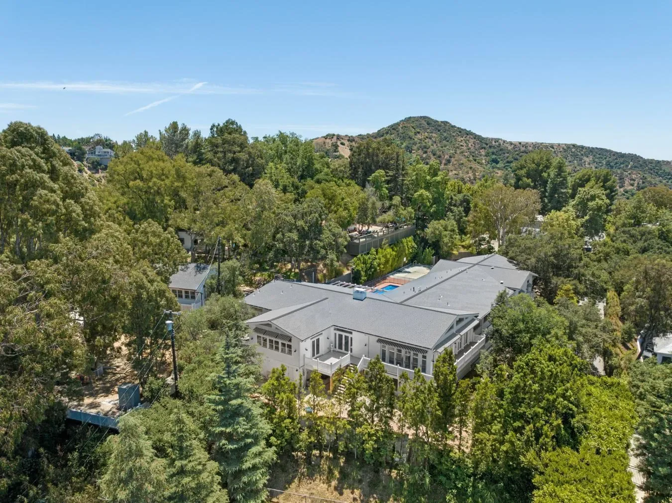 9669 Oak Pass Road, Beverly Hills, California, United States. - Photo 16