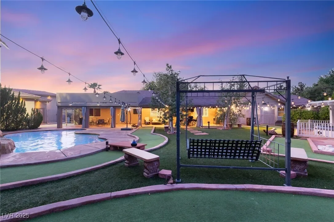 8275 W Craig Road, Las Vegas, Nevada, United States. - Photo 39