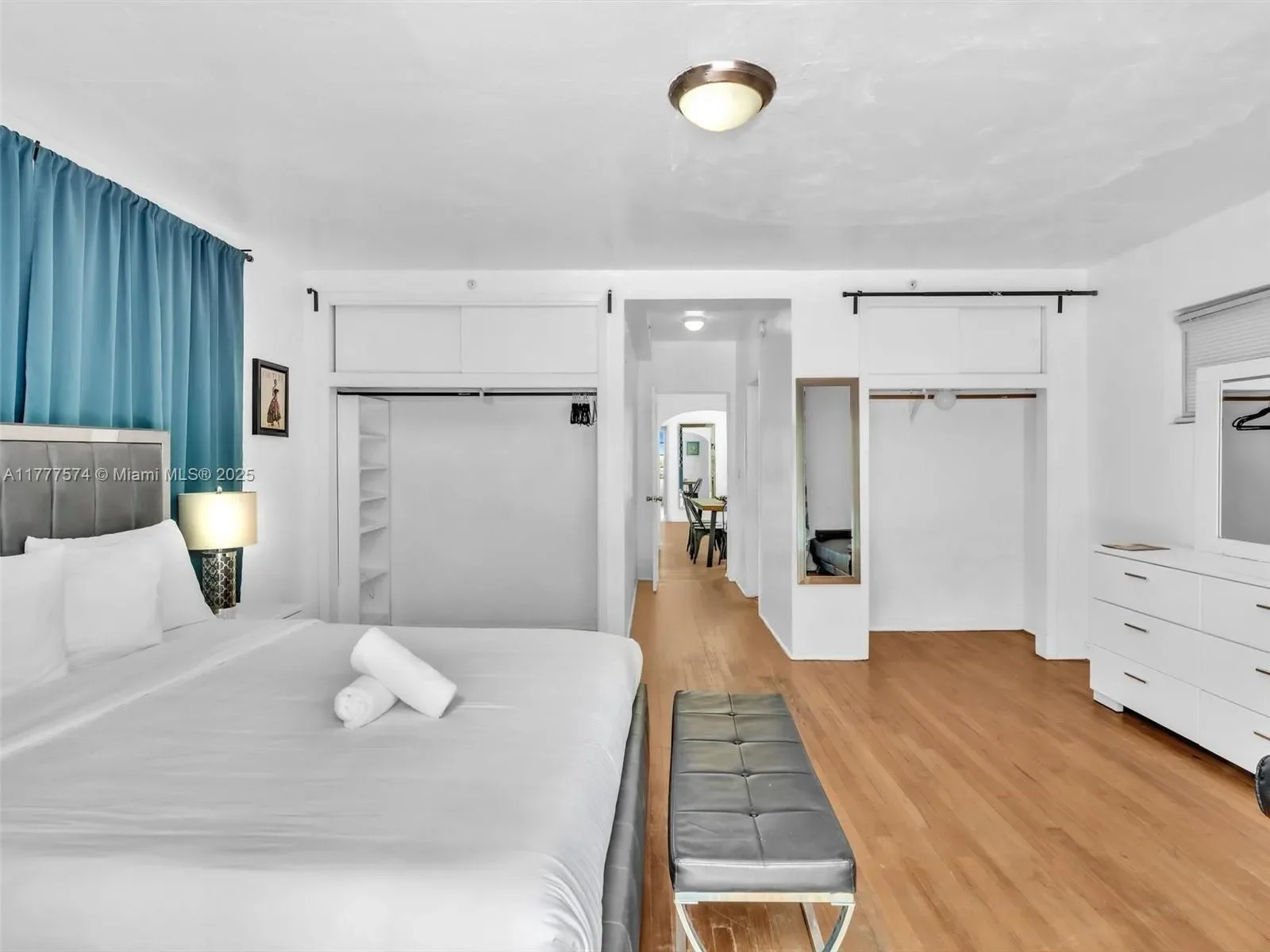 Gallery photo 11