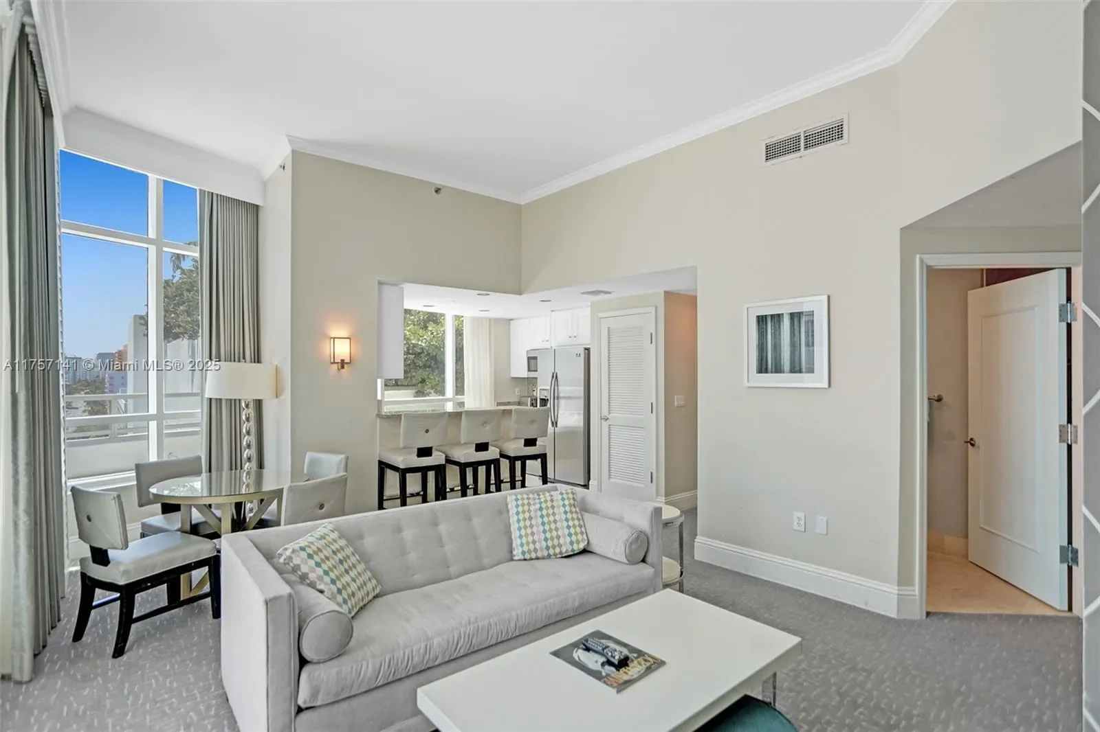 4401 Collins Ave 702/704, Miami Beach, Florida, United States. - Photo 11