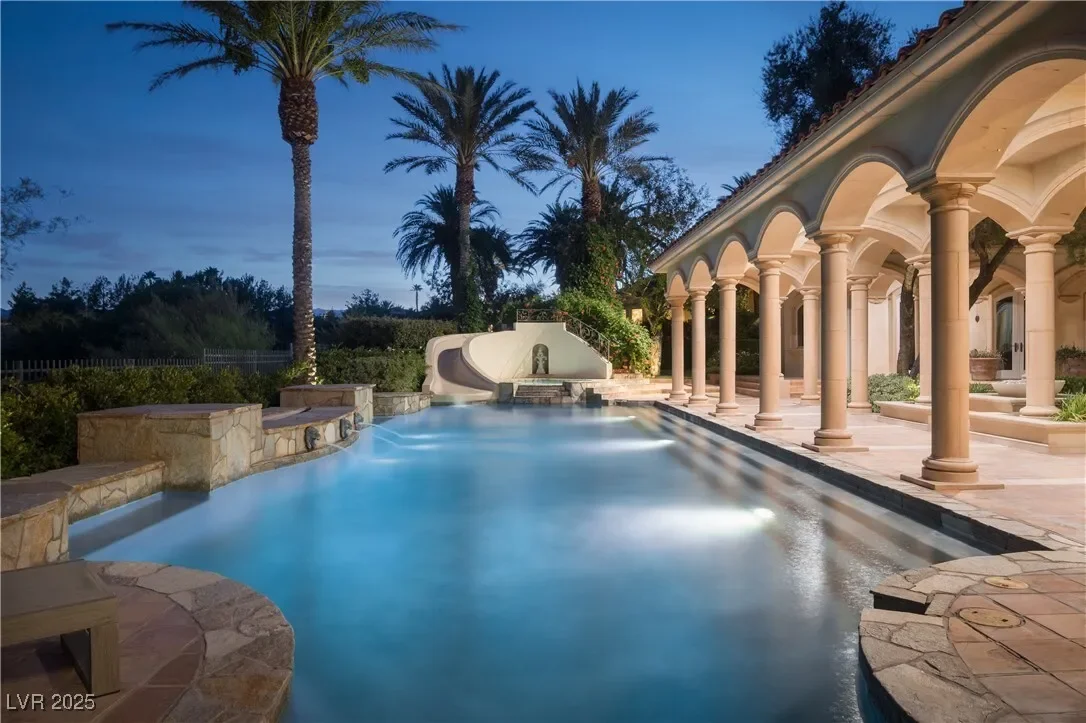 9017 Grove Crest Lane, Las Vegas, Nevada, United States. - Photo 36