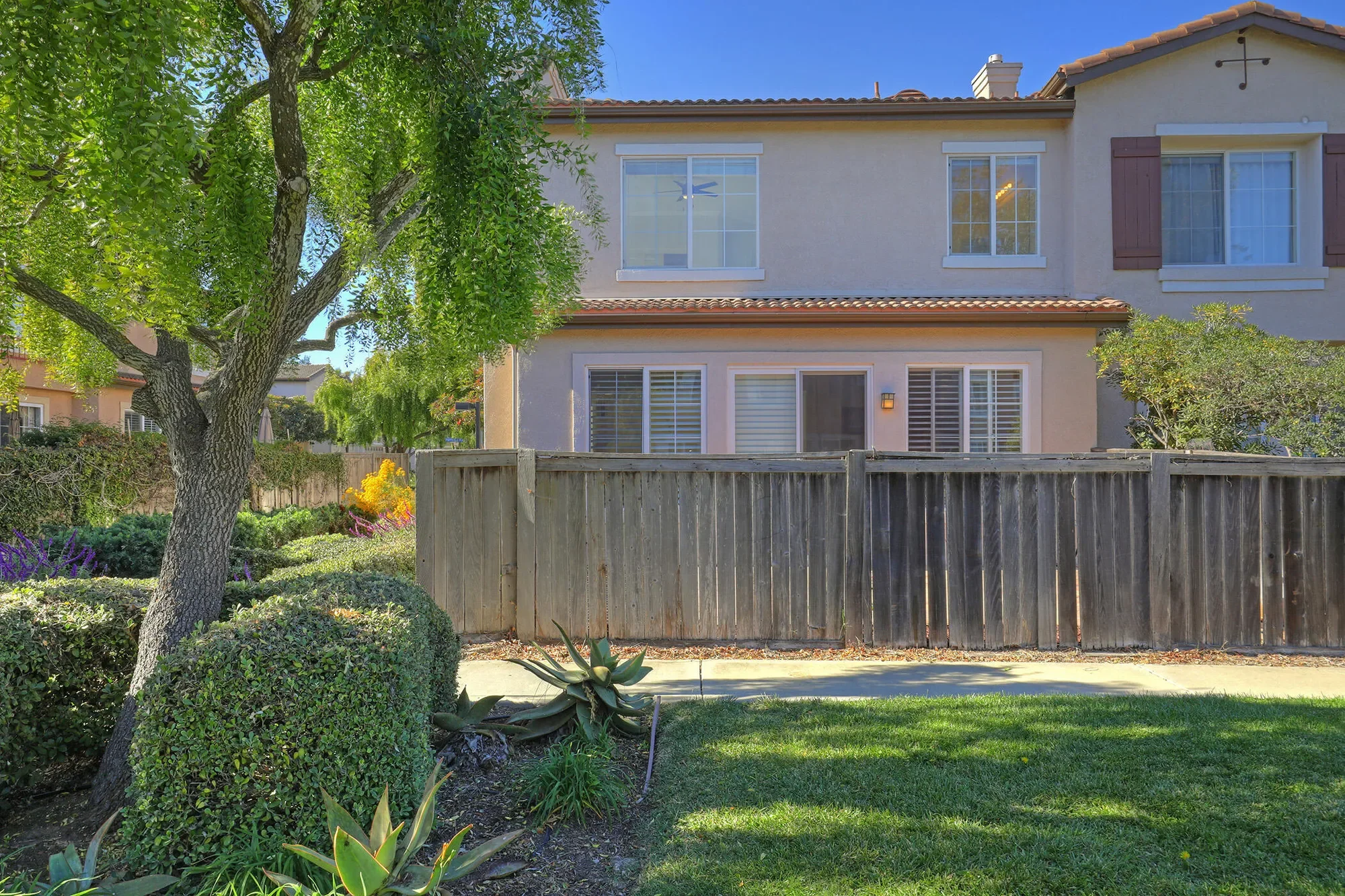 562 Poppyfield Place, Goleta, California, United States. - Photo 19