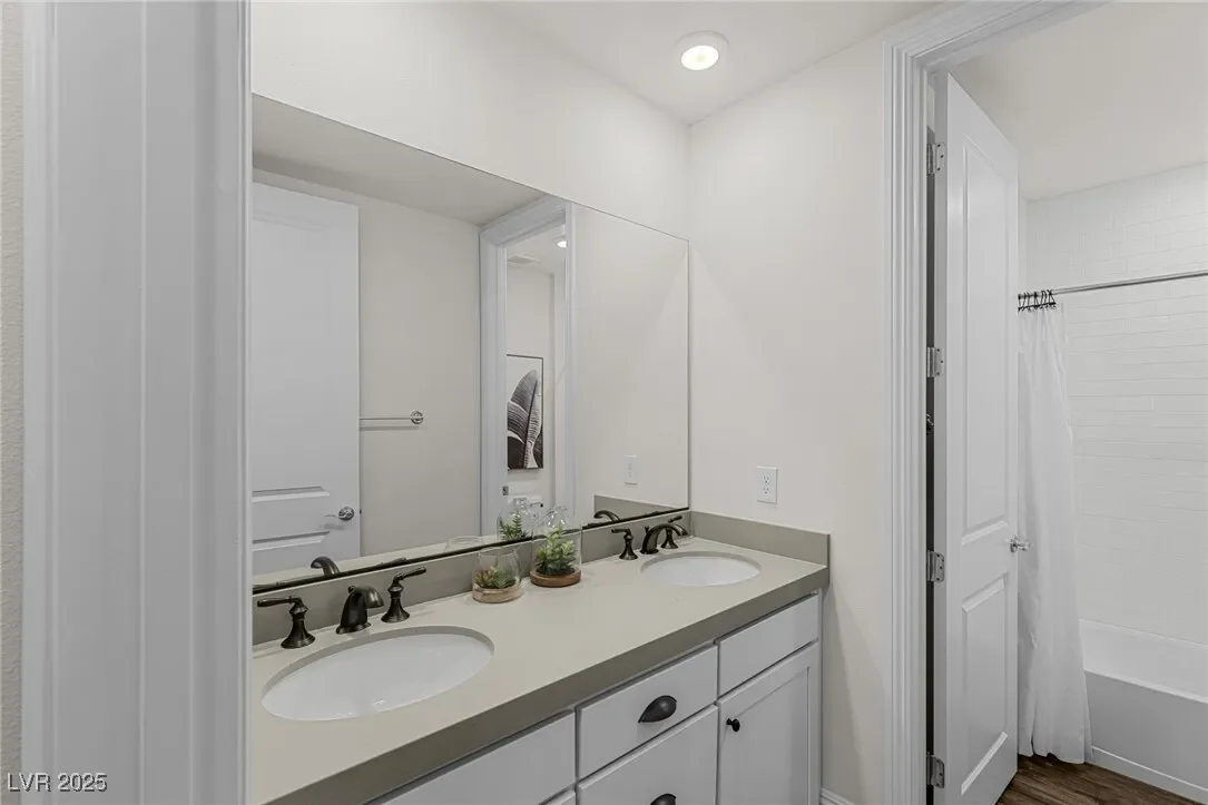 11280 Granite Ridge Drive 1075, Las Vegas, Nevada, United States. - Photo 44