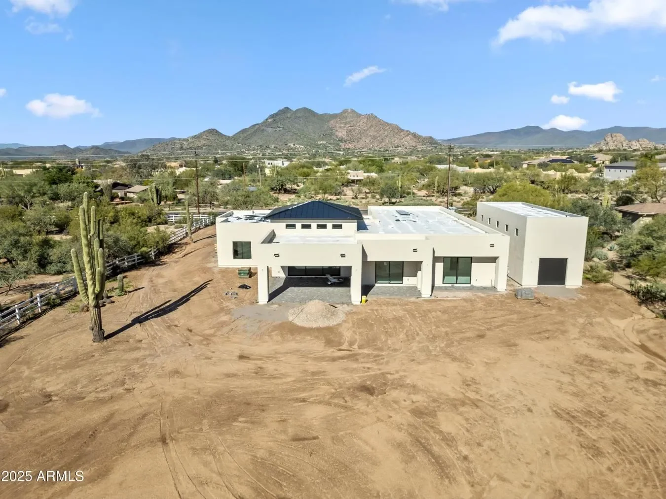6615 E DOVE VALLEY Road, Carefree, Arizona, United States. - Photo 2