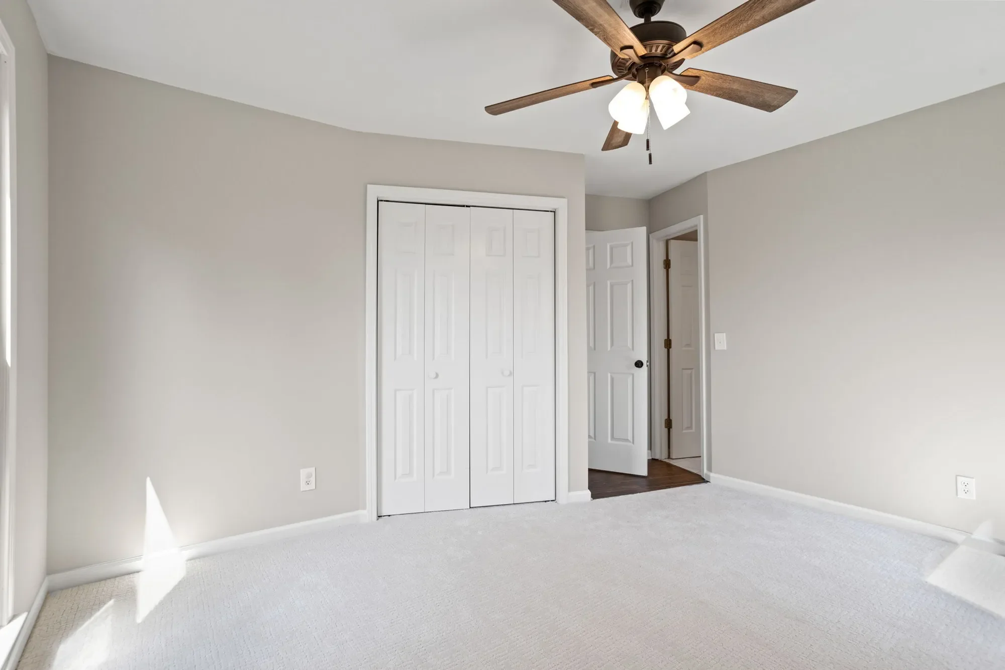 600 Packs Mountain Ridge Road , Taylors, SC 29687, Taylors, South Carolina, United States. - Photo 27