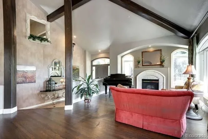 Gallery photo 4