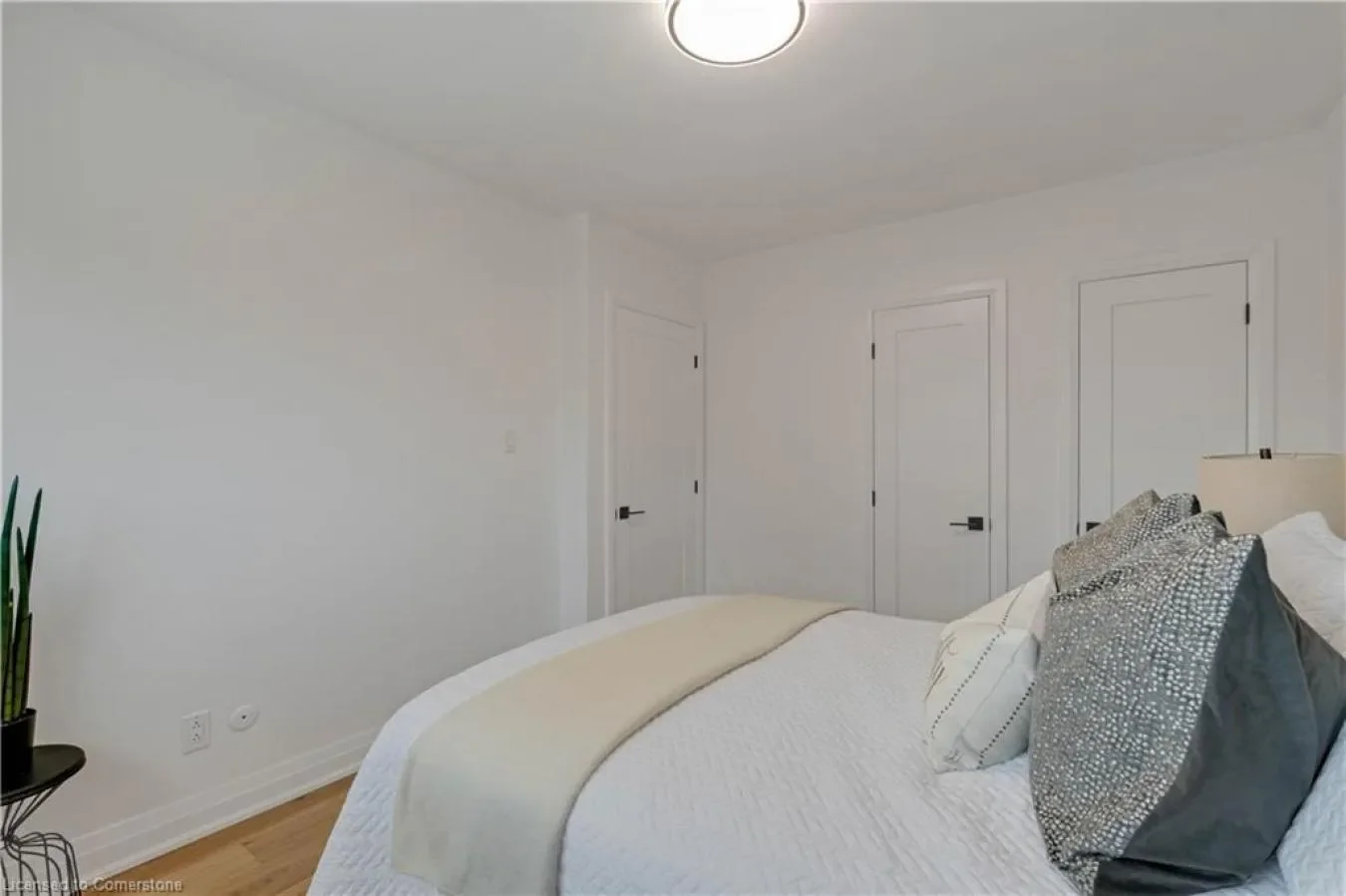 1575 Lewisham Drive, Mississauga, Ontario, Canada. - Photo 15