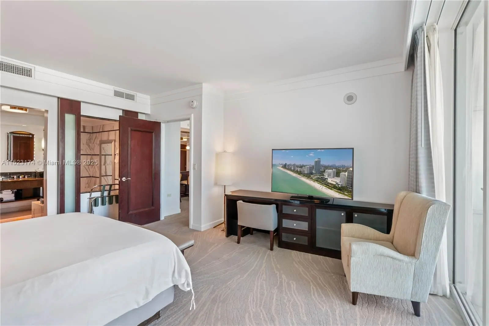 4391 COLLINS AV 1007, Miami Beach, Florida, United States. - Photo 27