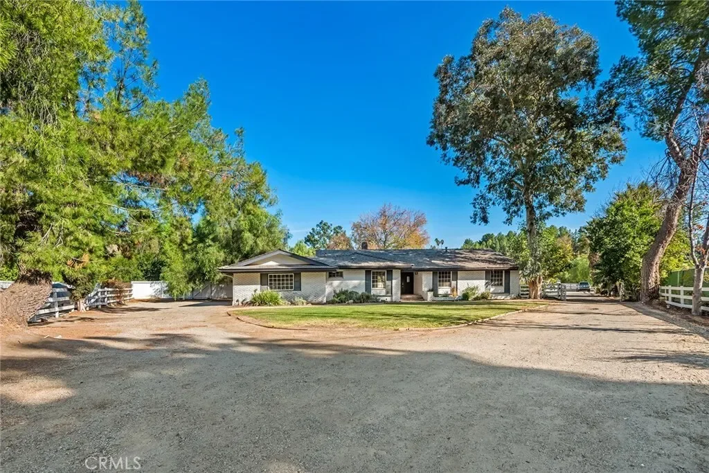 5547 PARADISE VALLEY Road, Hidden Hills, California, United States. - Photo 9