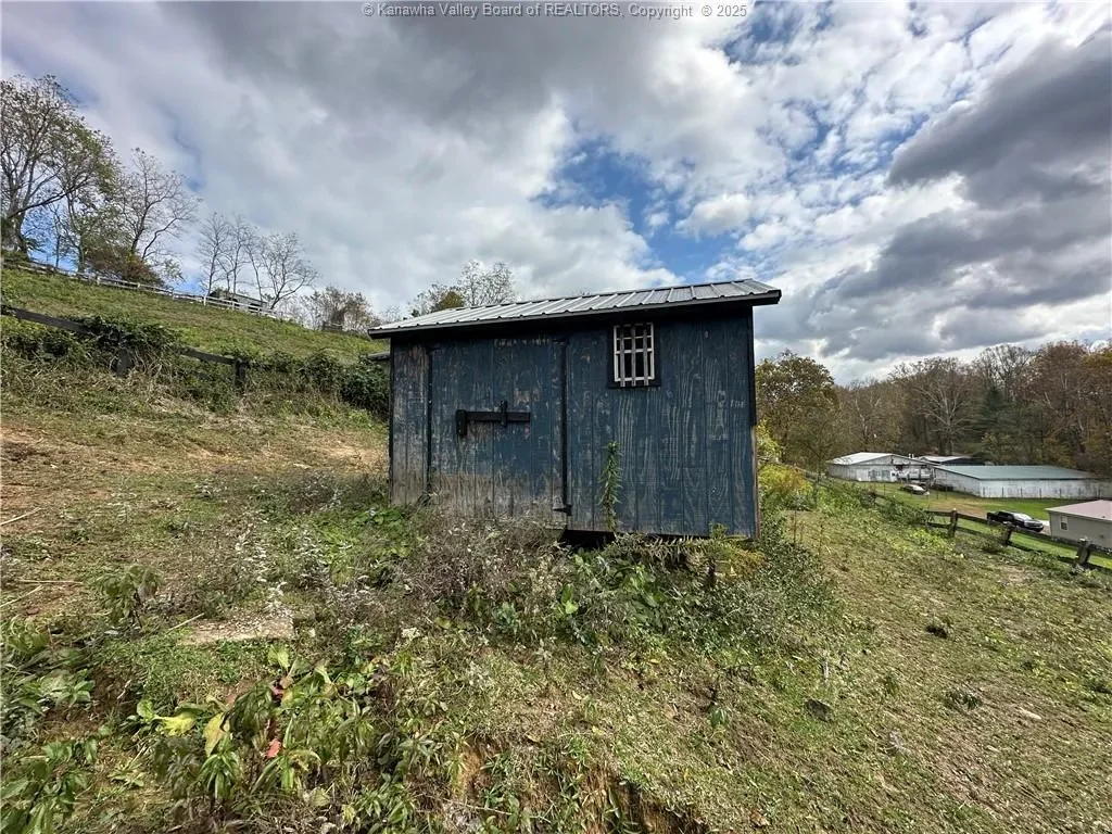 365 Astor Lane, Point Pleasant, WV 25550, Point Pleasant, West Virginia, United States. - Photo 15