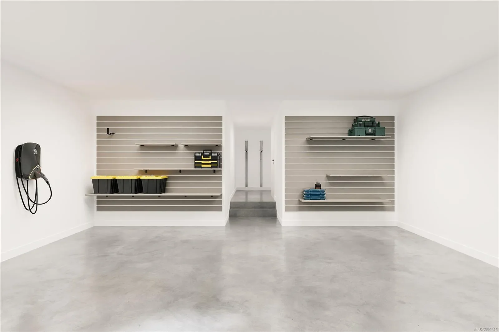 4128 Glanford Ave 2, Saanich, British Columbia, Canada. - Photo 14