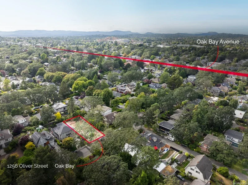 1256 Oliver St, Oak Bay, British Columbia, Canada. - Photo 4
