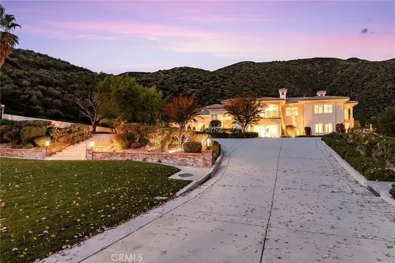 475 W 26th Street, Upland, California, United States. - Photo 4