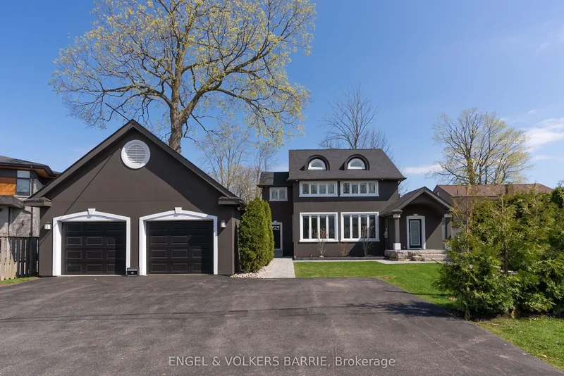 Waterfront Home on Lake Couchiching
