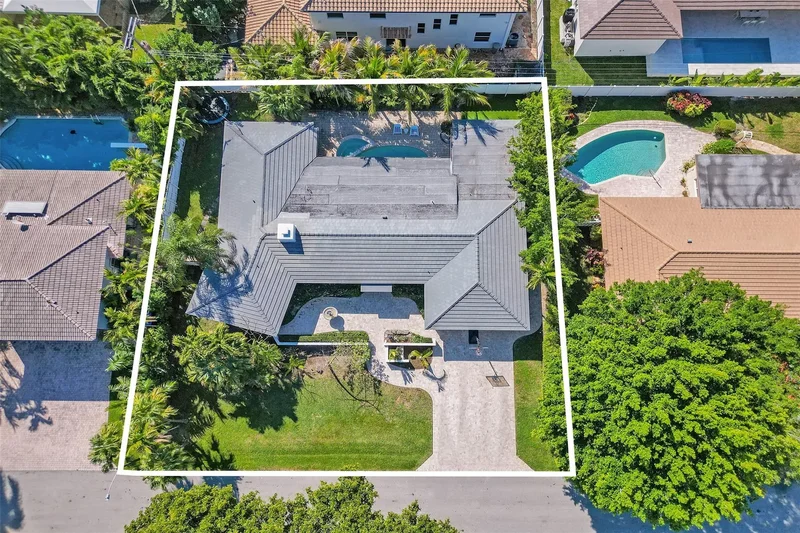 2740 NE 29th St, Fort Lauderdale, Florida, United States. - Photo 3