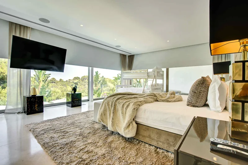 5 Bedrooms, Minimalistic Villa in Cap Martinet, Jesus, Talamanca, Ibiza